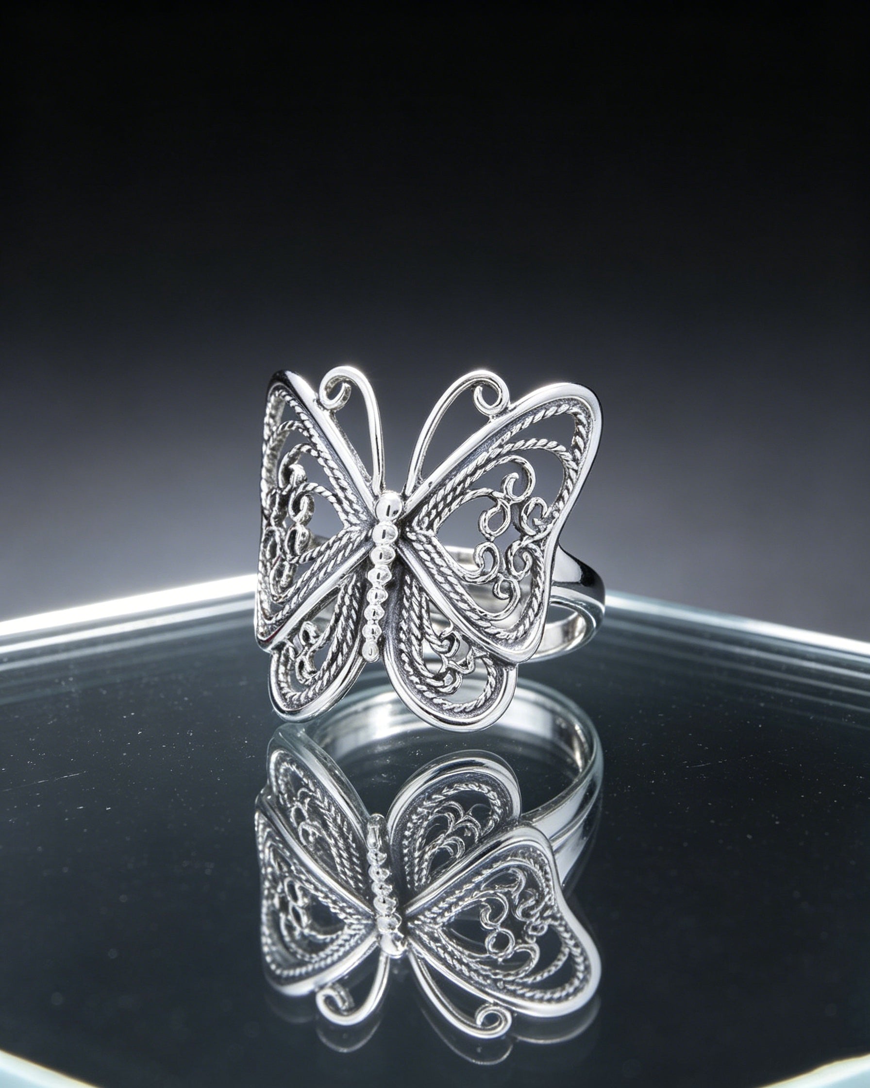 Retro Engraved Butterfly Ring