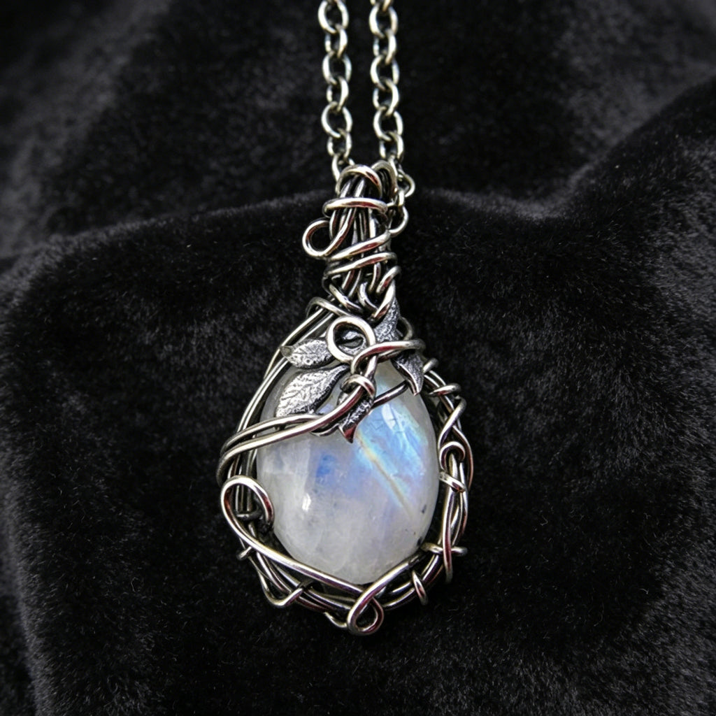 Retro Twisted Moonstone Necklace