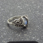 Double Snake Winding Flower Ring