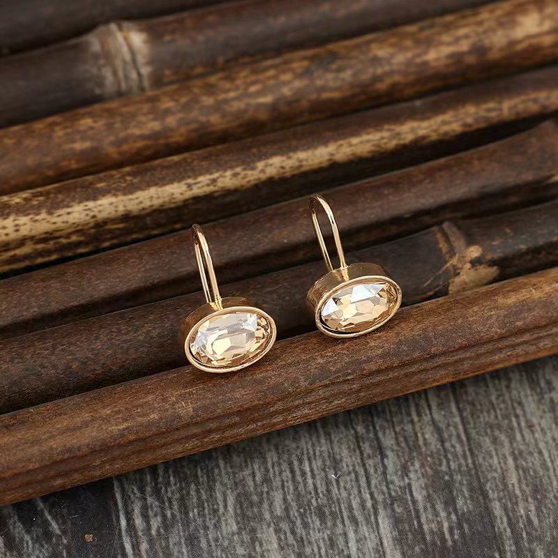 【Special Offer】Oval-shaped Gemstone Stud Earrings